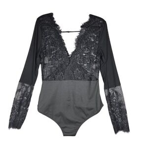 SweatyRocks Black Lace V-Neck Long Sleeve Bodysuit Medium NWT Sexy Clubwear